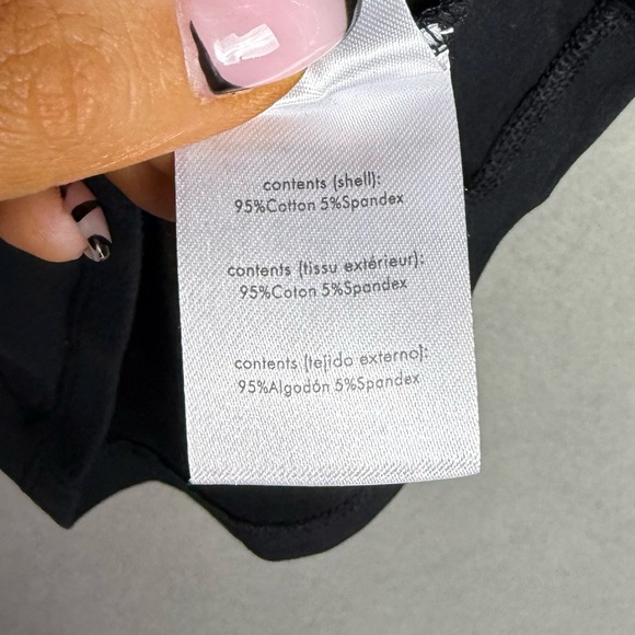 Brand New WeWoreWhat Cropped Baby V-Neck Short Sleeve T-Shirt in Black NWT - Picture 8 of 10